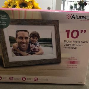 New 10”digital frame